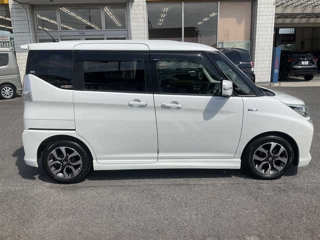 スズキ ソリオ バンディット HV MV Dカメラ ブレーキS 滋賀県 2018(平30)年 9.7万km ピュアホワイトP ワンオーナー/車検9年2月まで/スズキセーティサポート/デュアルカメラブレーキサポート/クルーズコントロール/純正8インチナビ/Bluetooth、CD、DVD、フルセグテレビ/全方位モニター、バックカメラ/ビルトインETC/両側パワースライドドア/運転席シートヒーター/LEDヘッドライト、フォグランプ/2列目パーソナルテーブル/純正15インチアルミホイール/スペアキー有り/取扱説明書、保証書/