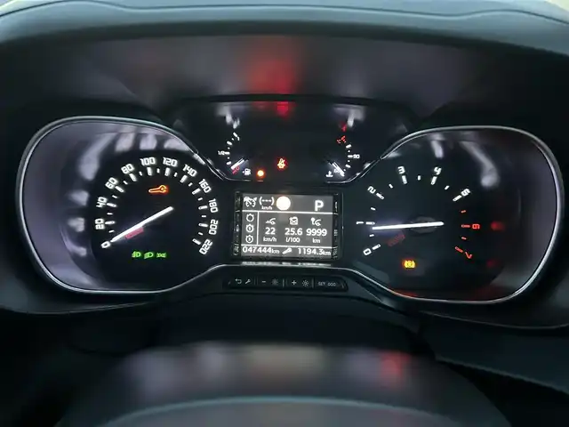 シトロエン シトロエン ベルランゴ シャイン 道南・函館 2020(令2)年 4.8万km ベージュ ワンオーナー車　/ガラスルーフ　/アダクティブクルーズコントロール　/バック・サイドカメラ　/カープレイ　/スマートキー　/スペアキー有　/新車時保証書　/取扱説明書　