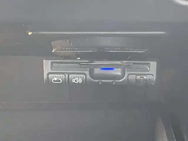 シボレー キャプティバ 宮城県 2014(平26)年 8.6万km 白 4WD/ルーフレーン/SDナビ/フルセグTV/ハーフレザー/冬タイヤ純正アルミ17インチ/純正フロアマット/パワーシート/3列シート/クルーズコントロール/コーナーセンサー