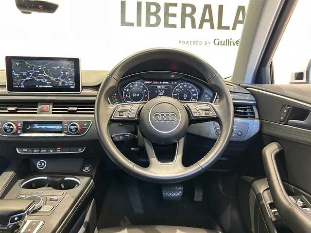 アウディ Ａ４ 2．0 TFSI クワトロスポーツ 福岡県 2018(平30)年 4.2万km 白 バーチャルコックピット＋　/アルカンターラ　/純正ナビ／フルセグ　/３６０°カメラ　/Ｂカメラ　/Ｆカメラ　/Ｂｌｕｅｔｏｏｔｈ　/ＡＣＣ　/ＢＳＭ　/前席シートヒーター　/スマートキー　/前後ドラレコ　/ＥＴＣ２．０