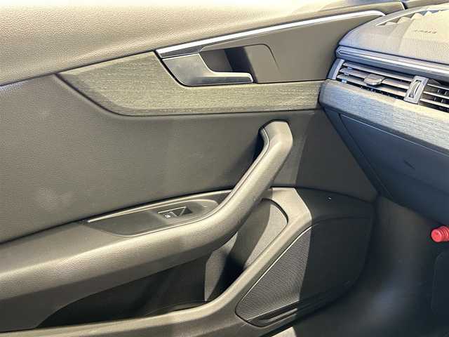 アウディ Ａ４ 2．0 TFSI クワトロスポーツ 福岡県 2018(平30)年 4.2万km 白 バーチャルコックピット＋　/アルカンターラ　/純正ナビ／フルセグ　/３６０°カメラ　/Ｂカメラ　/Ｆカメラ　/Ｂｌｕｅｔｏｏｔｈ　/ＡＣＣ　/ＢＳＭ　/前席シートヒーター　/スマートキー　/前後ドラレコ　/ＥＴＣ２．０