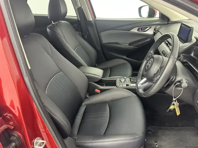 マツダ ＣＸ－３ 20SプロアクティブSパッケージ 愛知県 2020(令2)年 1.8万km ソウルレッドクリスタルM 純正8.8インチマツダコネクトナビ/　　・CD/DVD/BT/フルセグ/360°ビュー・モニター/ステアリングリモコン/パドルシフト/MTモード/HUD/ビルトインETC/ドライブレコーダー/パワーシート/シートヒーター/フルフラットシート/純正フロアマット/アドバンスト・スマート・シティ・ブレーキ/AT誤発進抑制制御/スマート・シティ・ブレーキ・サポート（後退時）/車線逸脱警報システム/アダプティブ・LED・ヘッドライト/ハイ・ビーム・コントロールシステム/マツダ・レーダー・クルーズ・コントロール/交通標識認識システム/ドライバー・アテンション・アラート/フロントパーキングセンサー/純正18インチアルミホイール/スマートキー/保証書/取扱説明書/スペアキー１本