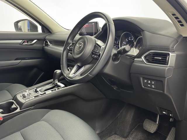 マツダ ＣＸ－５ 20S プロアクティブ 栃木県 2018(平30)年 2.2万km スノーフレイクホワイトパールマイカ 純正ナビ/AM FM CD　DVD SD USB AUX BT フルセグTV/クルーズコントロール/ETC/アラウンドビューモニター/衝突軽減/コーナーセンサー/ブラインドスポットモニター/レーンアシスト/ステアリングヒーター/シートヒーター/運転席パワーシート/ヘッドアップディスプレイ/LEDヘッドライト/オートライト/オートマチックハイビーム/オートワイパー/純正フロアマット/純正アルミホイール