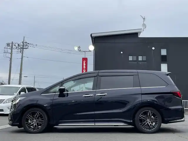 ホンダ オデッセイ ハイブリッド e:HEVアブソルート EX 群馬県 2021(令3)年 3.6万km プレミアムヴィーナスブラックP 純正１０インチナビ・Ｂｌｕｅｔｏｏｔｈ・ＨＤＭＩ・CD・DVD/純正フリップダウンモニター　/全周囲カメラ　　/レーンアシスト　/衝突軽減ブレーキ　/コーナーセンサー　/黒レザーシート　/電動リアドア　/ハンドル支援　/レザーシート/純正フロアマット