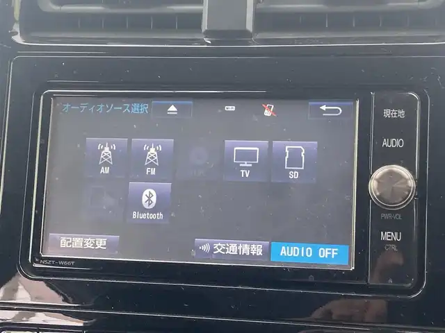 トヨタ プリウス Sセーフティプラス 島根県 2016(平28)年 6.4万km スティールブロンドM ディーラーOP SDナビ(CD/BT/フルセグ)/トヨタセーフティーセンス/ ・プリクラッシュセーフティー/ ・レーンディパーチャーアラート/ ・オートハイビーム/ ・レーダークルーズコントロール/ヘッドアップディスプレイ/バックカメラ/前方ドライブレコーダー/ビルトインETC/純正フロアマット/LEDヘッドライト/電動格納ミラー