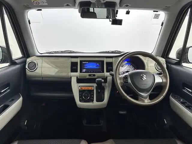 スズキ ハスラー ワンダラー 岡山県 2019(令1)年 4.4万km ピュアホワイトパール/ウッディブラウン2トーンルーフ メモリナビゲーション/（CD/DVD/BT/USB/フルセグ）/合皮ハーフレザー/バックカメラ/ビルトインＥＴＣ/衝突軽減ブレーキ/踏み間違い防止/シートヒーター/ドライブレコーダー（前）/プッシュスタート/ルーフレール/ＨＩＤヘッドライト/レーンキープアシスト/アイドリングストップ/ISOFIX/ステアリングスイッチ/チルトステアリング/シートリフター/ウインカーミラー/ドアバイザー/オートライト/フォグランプ/スマートキー×1
