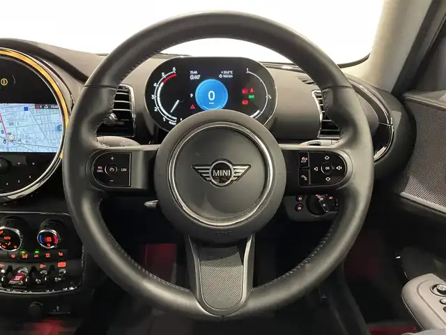 ＭＩＮＩ ＢＭＷ ミニ クラブマン クーパーD 熊本県 2022(令4)年 4.8万km MINI Yoursエニグマティックブラック ・ワンオーナー/・スマートキー/・プッシュスタート/・インテリジェントセーフティ/・PDC自動起動/・パーキングアシスト/・クルーズコントロール/・ハーフレザースポーツシート/・前席シートヒーター /・純正HDDナビ/　【Bluetooth・USB】/・フルセグTV/・バックカメラ/・LEDヘッドランプ/・LEDフォグランプ/・UKテール/・保証書/取説