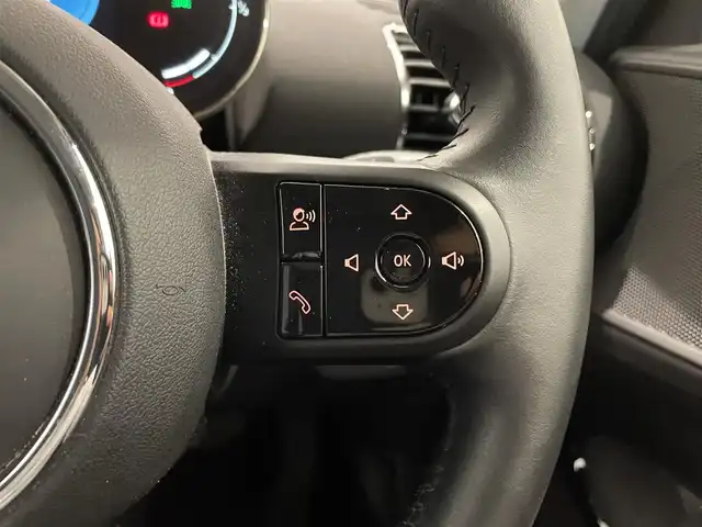 ＭＩＮＩ ＢＭＷ ミニ クラブマン クーパーD 熊本県 2022(令4)年 4.8万km MINI Yoursエニグマティックブラック ・ワンオーナー/・スマートキー/・プッシュスタート/・インテリジェントセーフティ/・PDC自動起動/・パーキングアシスト/・クルーズコントロール/・ハーフレザースポーツシート/・前席シートヒーター /・純正HDDナビ/　【Bluetooth・USB】/・フルセグTV/・バックカメラ/・LEDヘッドランプ/・LEDフォグランプ/・UKテール/・保証書/取説
