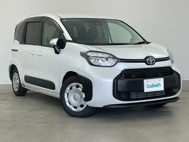 トヨタ シエンタ ハイブリッド G 新潟県 2024(令6)年 1.4万km プラチナホワイトパールマイカ 純正メモリナビ/フルセグTV/全方位カメラ/両側パワースライドドア/前席シートヒーター/純正15インチアルミホイール/ハンドルヒーター/前後コーナーセンサー/純正フロアマット/純正ETC2.0/スマートキー/レーダークルーズコントロール