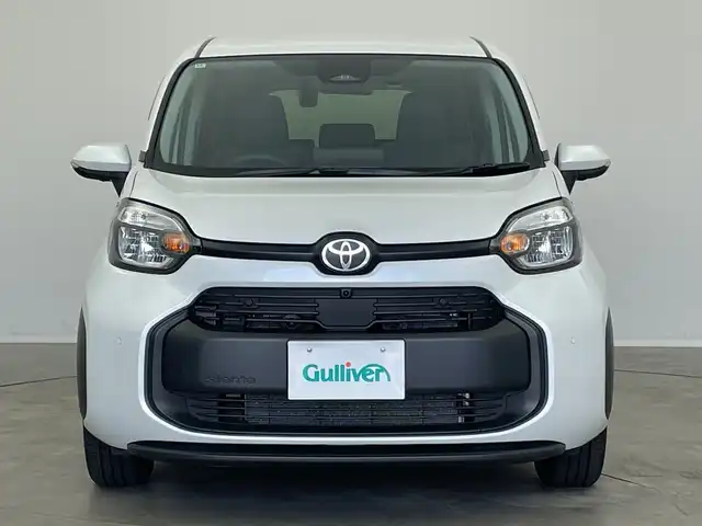 トヨタ シエンタ ハイブリッド G 新潟県 2024(令6)年 1.4万km プラチナホワイトパールマイカ 純正メモリナビ/フルセグTV/全方位カメラ/両側パワースライドドア/前席シートヒーター/純正15インチアルミホイール/ハンドルヒーター/前後コーナーセンサー/純正フロアマット/純正ETC2.0/スマートキー/レーダークルーズコントロール