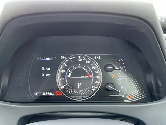 レクサス ＵＸ 200 バージョンC 佐賀県 2019(平31)年 3.5万km ソニッククォーツ 純正10.3インチワイドディスプレイナビゲーション/・AM/FM/Bluetooth/CD/DVD/フルセグ/バックカメラ/プッシュスタート/スマートキー/オートライト/オートエアコン/フロアMTモード付/ビルトインETC/純正LEDヘッドライト/純正18インチアルミホイール/純正フロアマット/新車保証書/取扱説明書/スペアキー1本/Lexus Safety System+ /・プリクラッシュセーフティ/・レーダークルーズコントロール（全車速追従機能付）/・レーンディパーチャーアラート（ステアリング制御付）/・レーントレーシングアシスト/・ロードサインアシスト/・オートマチックハイビーム/・パーキングサポートブレーキ（静止物・後方接近車両対応）/・リアクロストラフィックアラート