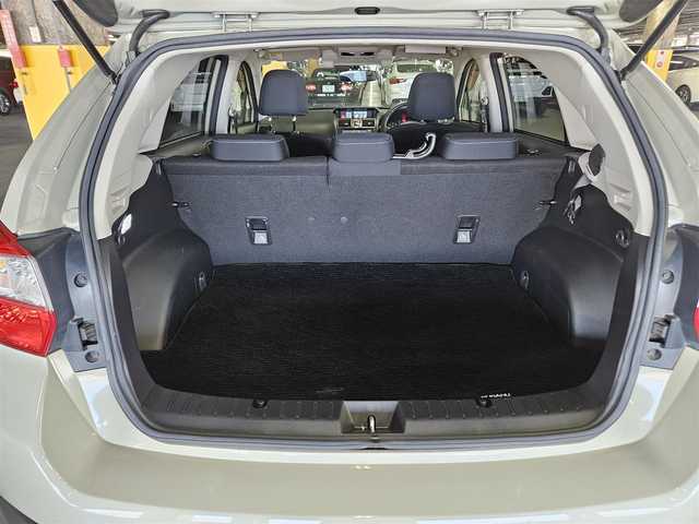 スバル インプレッサ ＸＶ 2．0i－L アイサイト 島根県 2013(平25)年 7.1万km デザートカーキ 4WD/カロッツェリアナビ/　(Bluetooth/CD/DVD)/フルセグTV/バックカメラ/ビルトインETC/全車速追従機能付クルーズコントロール/アイサイトver2/・プリクラッシュブレーキ/・AT誤発進抑制制御/・ふらつき警報/・車線逸脱警報/・先行車発進お知らせ機能/HIDヘッドランプ/オートライト/オートエアコン/パドルシフト/運転席パワーシート/純正17インチアルミホイール/キーレスアクセス/プッシュスタート/禁煙車
