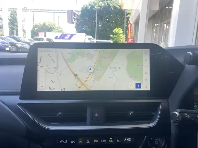 レクサス ＵＸ 250h バージョンC 千葉県 2022(令4)年 0.9万km ソニッククォーツ 純正ナビ(AM/FM/BT/USB/miracast/フルセグ)/バックカメラ/ETC2.0/パワーシート(D/N)/シートヒーター(D/N)/ハンドルヒーター/LTA/レーダークルーズコントロール/前後ドラレコ/パワーバックドア/パドルシフト/レザーシート(合皮)/純正フロアマット/スペアキー