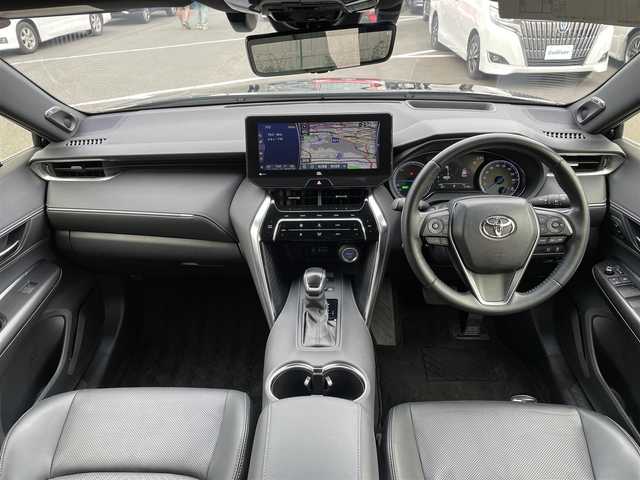 トヨタ ハリアー ハイブリッド Z レザーパッケージ 東京都 2020(令2)年 2.8万km ブラック パノラマルーフ/トヨタセーフティセンス/純正コネクトナビ/パノラミックビューモニター/デジタルインナーミラー/シートエアコン/シートヒーター/パワーシート/電動リアゲート/ＥＴＣ/スマートキー