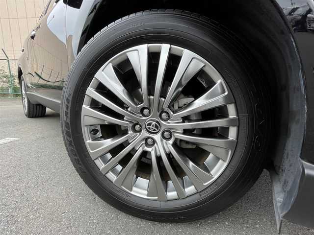 トヨタ ハリアー ハイブリッド Z レザーパッケージ 東京都 2020(令2)年 2.8万km ブラック パノラマルーフ/トヨタセーフティセンス/純正コネクトナビ/パノラミックビューモニター/デジタルインナーミラー/シートエアコン/シートヒーター/パワーシート/電動リアゲート/ＥＴＣ/スマートキー