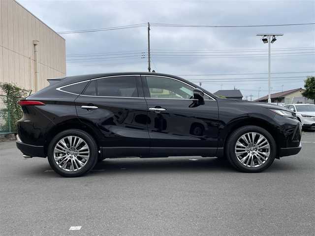 トヨタ ハリアー ハイブリッド Z レザーパッケージ 東京都 2020(令2)年 2.8万km ブラック パノラマルーフ/トヨタセーフティセンス/純正コネクトナビ/パノラミックビューモニター/デジタルインナーミラー/シートエアコン/シートヒーター/パワーシート/電動リアゲート/ＥＴＣ/スマートキー