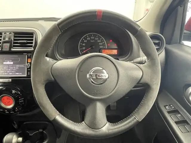 日産 マーチ ニスモ 群馬県 2016(平28)年 3.2万km ピュアブラック 純正７インチナビ　純正１６インチアルミホイール　ＡＢＳ　横滑り防止装置　ビルトインＥＴＣ　アイドリングストップ　インテリジェントキー　盗難防止装置　プッシュスタート　オートライト　オートエアコン　禁煙