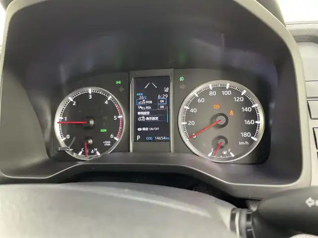 トヨタ グランエース G 宮城県 2021(令3)年 1.5万km ブラック 純正ナビゲーション/純正12.1型後席モニター/【V12T-R68C】/デジタルインナーミラー/パノラミックビューモニター/BSM/OPブラックレザーシート/シートヒーター/ドライブレコーダー前後/トヨタセーフティセンス/レーダークルーズコントロール/レーンキープアシスト/ETC2.0/フルセグTV/パワーシート/2列目エグゼクティブシート/BSM/RCTA/クリアランスソナー/LEDヘッドランプ/純正17インチAW/禁煙車