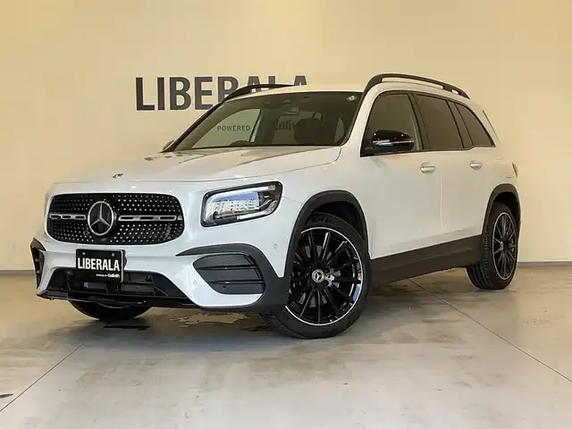 メルセデス・ベンツ ＧＬＢ２５０ 4マチック スポーツ 熊本県 2020(令2)年 2.4万km デジタルホワイト ・スマートキー/・プッシュスタート/・アクティブステアリングアシスト/・DSR/・道路標識アシスト/・アクティブレーンキーピングアシスト/・アクティブブレーキアシスト/・アテンションアシスト/・ブラインドスポットモニター/・レーンチェンジアシスト/・インテリジェントライトシステム/・クルーズコントロール(追従式)/・黒革シート/・前席パワーシート/・前席シートヒーター /・純正HDDナビ/　【Bluetooth・USB・AppleCarPlay・AndroidAuto】/・フルセグTV/・全方位カメラ/・ETC2.0/・ドライブレコーダー(前方録画)/・パワーバックドア/・LEDヘッドランプ/・純正マット/・保証書/取説
