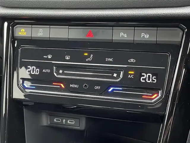 フォルクスワーゲン ＶＷ Ｔ－ロック TDI ブラックスタイル 三重県 2024(令6)年 1.7万km パールグレーM 純正ナビ　/ＡＣＣ　/ブラインドスポット　/ｉＱＬｉｇｈｔ　/半革　/Ｂｌｕｅｔｏｏｔｈ　/ｃａｒｐｌａｙ　/ＥＴＣ　/前後ドラレコ　/純正１８インチＡＷ　/パワーテールゲート　/デジタルコックピット　/ワイヤレスチャージ