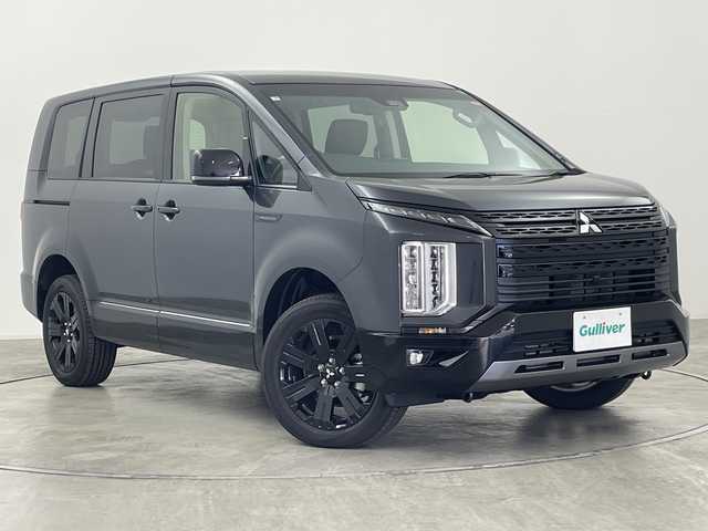 三菱 デリカＤ：５ シャモニー 群馬県 2025(令7)年 0.1千km グラファイトグレーメタリック/ブラックマイカ 登録済未使用車（登録時走行距離:１６km）/後側方車両検知警報システム/ハンドルヒーター/パドルシフト/革巻きハンドル/ステアリングスイッチ/バニティミラー/純正１８インチアルミホイール/シートヒーターヒーター