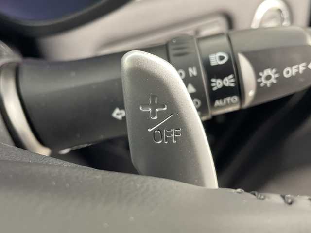 三菱 デリカＤ：５ シャモニー 群馬県 2025(令7)年 0.1千km グラファイトグレーメタリック/ブラックマイカ 登録済未使用車（登録時走行距離:１６km）/後側方車両検知警報システム/ハンドルヒーター/パドルシフト/革巻きハンドル/ステアリングスイッチ/バニティミラー/純正１８インチアルミホイール/シートヒーターヒーター