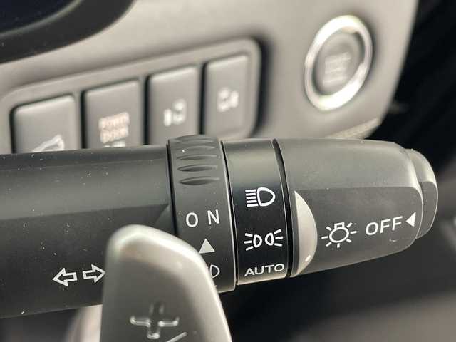 三菱 デリカＤ：５ シャモニー 群馬県 2025(令7)年 0.1千km グラファイトグレーメタリック/ブラックマイカ 登録済未使用車（登録時走行距離:１６km）/後側方車両検知警報システム/ハンドルヒーター/パドルシフト/革巻きハンドル/ステアリングスイッチ/バニティミラー/純正１８インチアルミホイール/シートヒーターヒーター