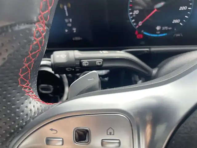 メルセデス・ベンツ Ｂ２００ｄ AMGライン 栃木県 2021(令3)年 2.1万km デジタルホワイト レーダーセーフティpkg /純正ナビ /( AM FM Bluetooth )/フルセグTV /全周囲カメラ /ヘッドアップディスプレイ /レーダークルーズコントロール /パドルシフト /シートヒーター /パワーバックドア /プッシュスタート/ETC /LED