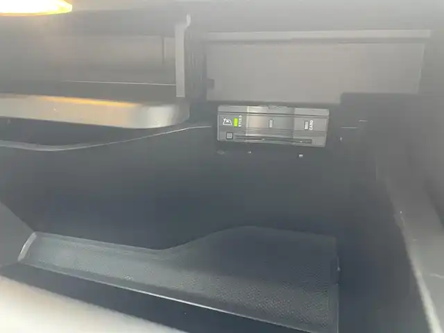 メルセデス・ベンツ Ｂ２００ｄ AMGライン 栃木県 2021(令3)年 2.1万km デジタルホワイト レーダーセーフティpkg /純正ナビ /( AM FM Bluetooth )/フルセグTV /全周囲カメラ /ヘッドアップディスプレイ /レーダークルーズコントロール /パドルシフト /シートヒーター /パワーバックドア /プッシュスタート/ETC /LED