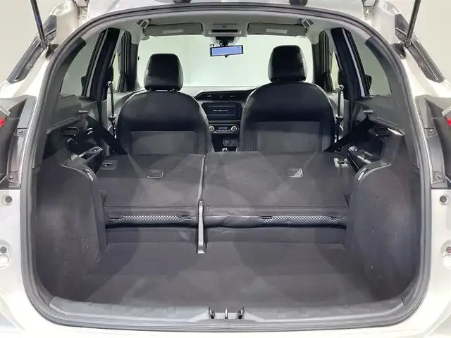 日産 キックス X 愛知県 2021(令3)年 6万km ブリリアントホワイトパール 純正9インチナビ/（AM/FM/フルセグTV/DVD)/衝突軽減装置/プロパイロット/全方位カメラ/禁煙車/クリアランスソナー/純正17AW/LEDヘッドライト/デジタルインナーミラー/キーレス・スマートキー/ハーフレザーシート/ドライブレコーダー/ビルトインETC2.0/オートリトラウィンカーミラー/プッシュスタート