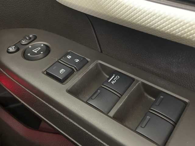 ホンダ Ｎ ＢＯＸ L ターボ 福岡県 2021(令3)年 5.3万km プレミアムサンライトホワイトパール メモリナビ/純正ETC/ドラレコ/レーンキープアシスト/両側パワースライドドア/フルセグテレビ/前後社外カメラ/バックカメラ/プッシュスタート/スマートキー/Bluetooth/USB端子/電格ミラー