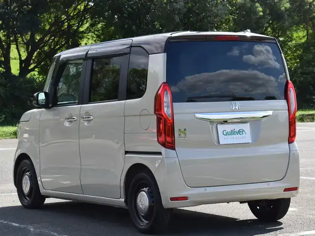 ホンダ Ｎ ＢＯＸ L 福岡県 2023(令5)年 0.4万km プレミアムアイボリーパールⅡ ホンダセンシング/レーダークルーズコントロール/ワンオーナー/社外ナビ(CN-HE02D)/フルセグTV/バックカメラ/両側パワースライドドア/前席シートヒーター/LEDヘッドライト/純正フロアマット/ドアバイザー