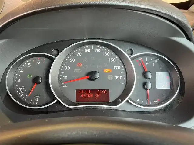 ルノー カングー ゼン 愛知県 2020(令2)年 5万km マロンショコラM ワンオーナー/社外メモリナビ/フルセグTV/バックカメラ/CD/DVD再生/Bluetooth/エコモード/ヘッドライトレベライザー/アイドリングストップ/キーレス/両側スライドドア/純正フロアマット/ドライブレコーダー