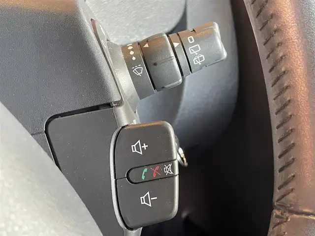 ルノー カングー ゼン 愛知県 2020(令2)年 5万km マロンショコラM ワンオーナー/社外メモリナビ/フルセグTV/バックカメラ/CD/DVD再生/Bluetooth/エコモード/ヘッドライトレベライザー/アイドリングストップ/キーレス/両側スライドドア/純正フロアマット/ドライブレコーダー