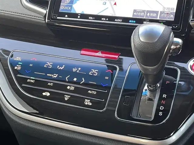 ホンダ オデッセイ ハイブリッド アブソルート・EXホンダセンジング 山口県 2018(平30)年 1.9万km プラチナホワイトパール 純正ディーラーOPナビ/（SD/フルセグ/DISC/USB/iPod/BT/ラジオ）/Apple Car Play/全方位カメラ/ハーフレザーシート/シートヒーター/エンジンスターター/前後ドライブレコーダー/ビルトインETC2.0/レーダークルーズコントロール/ブラインドスポットモニター/D/N席パワーシート/両側電動スライドドア/リヤオートエアコン/オートブレーキホールド/ドアバイザー/フォグライト/純正フロアマット/LEDヘッドライト