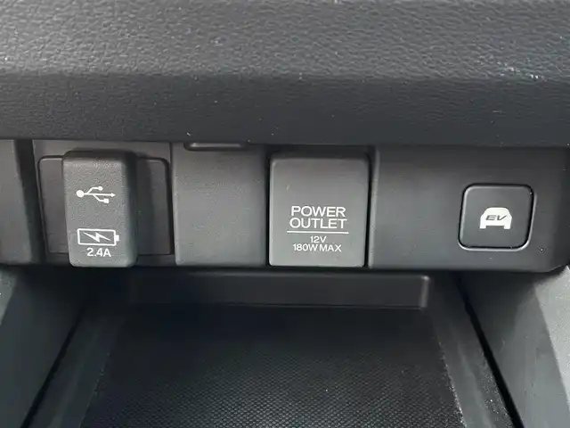 ホンダ オデッセイ ハイブリッド アブソルート・EXホンダセンジング 山口県 2018(平30)年 1.9万km プラチナホワイトパール 純正ディーラーOPナビ/（SD/フルセグ/DISC/USB/iPod/BT/ラジオ）/Apple Car Play/全方位カメラ/ハーフレザーシート/シートヒーター/エンジンスターター/前後ドライブレコーダー/ビルトインETC2.0/レーダークルーズコントロール/ブラインドスポットモニター/D/N席パワーシート/両側電動スライドドア/リヤオートエアコン/オートブレーキホールド/ドアバイザー/フォグライト/純正フロアマット/LEDヘッドライト