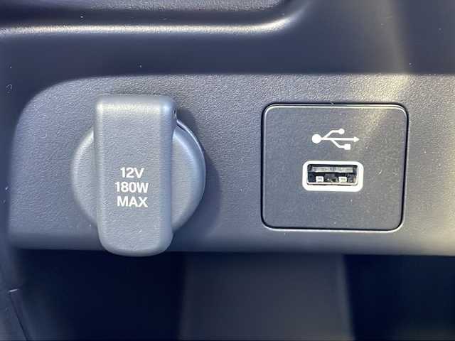 ホンダ フリード ハイブリット e:HEV AIR EX 山口県 2025(令7)年 0.1千km プラチナホワイトパール 登録済未使用車/純正9インチナビ/・applecarplay/・androidauto/・フルセグTV/・Bluetooth接続/アラウンドビューモニター/Honda SENSING/・衝突軽減ブレーキ/・踏み間違い衝突軽減システム/・急アクセル抑制機能/・路外逸脱抑制機能/・歩行者事故低減ステアリング/・渋滞追従機能付アダプティブクルーズコントロール/・車線維持支援システム/・トラフィックジャムアシスト/・先行車発進お知らせ機能/・アダプティブドライビングビーム/・標識認識機能/・ブラインドスポットインフォメーション/・後退出庫サポート/ハーフレザーシート/シートヒーター/USB入力端子/スマートキー/プッシュスタート/スペアキー1本/両側パワースライドドア/純正LEDライト/純正15インチアルミホイール/ウィンカーミラー/保証書/取り扱い説明書