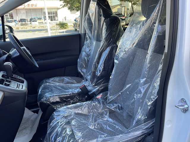 ホンダ フリード ハイブリット e:HEV AIR EX 山口県 2025(令7)年 0.1千km プラチナホワイトパール 登録済未使用車/純正9インチナビ/・applecarplay/・androidauto/・フルセグTV/・Bluetooth接続/アラウンドビューモニター/Honda SENSING/・衝突軽減ブレーキ/・踏み間違い衝突軽減システム/・急アクセル抑制機能/・路外逸脱抑制機能/・歩行者事故低減ステアリング/・渋滞追従機能付アダプティブクルーズコントロール/・車線維持支援システム/・トラフィックジャムアシスト/・先行車発進お知らせ機能/・アダプティブドライビングビーム/・標識認識機能/・ブラインドスポットインフォメーション/・後退出庫サポート/ハーフレザーシート/シートヒーター/USB入力端子/スマートキー/プッシュスタート/スペアキー1本/両側パワースライドドア/純正LEDライト/純正15インチアルミホイール/ウィンカーミラー/保証書/取り扱い説明書