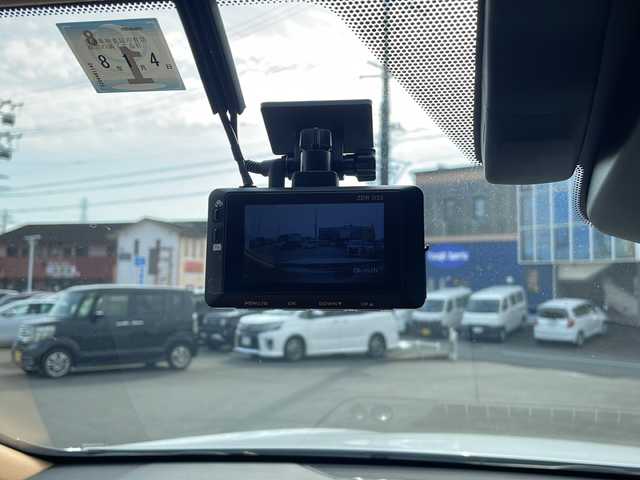 レクサス ＮＸ 250 バージョンL 三重県 2023(令5)年 1.6万km ソニッククォーツ 純正ナビ/サンルーフ/全周囲カメラ/バックカメラ/BSM/デジタルインナーミラー/本革シート/ワイヤレス充電器/ビルトインETC/社外ドラレコ/ステアリングヒーター/パワーバックドア/AC100V/スペアキー/前席シートヒーター/前席パワーシート/シートメモリー/追従クルーズコントロール/レーンキープアシスト/衝突軽減ブレーキ/パドルシフト/USB給電/オートライト/禁煙車