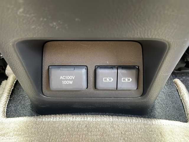 レクサス ＮＸ 250 バージョンL 三重県 2023(令5)年 1.6万km ソニッククォーツ 純正ナビ/サンルーフ/全周囲カメラ/バックカメラ/BSM/デジタルインナーミラー/本革シート/ワイヤレス充電器/ビルトインETC/社外ドラレコ/ステアリングヒーター/パワーバックドア/AC100V/スペアキー/前席シートヒーター/前席パワーシート/シートメモリー/追従クルーズコントロール/レーンキープアシスト/衝突軽減ブレーキ/パドルシフト/USB給電/オートライト/禁煙車