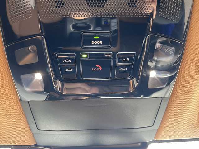 レクサス ＮＸ 250 バージョンL 三重県 2023(令5)年 1.6万km ソニッククォーツ 純正ナビ/サンルーフ/全周囲カメラ/バックカメラ/BSM/デジタルインナーミラー/本革シート/ワイヤレス充電器/ビルトインETC/社外ドラレコ/ステアリングヒーター/パワーバックドア/AC100V/スペアキー/前席シートヒーター/前席パワーシート/シートメモリー/追従クルーズコントロール/レーンキープアシスト/衝突軽減ブレーキ/パドルシフト/USB給電/オートライト/禁煙車