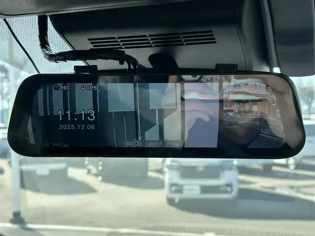 トヨタ ヴェルファイア ハイブリット Z プレミア 和歌山県 2023(令5)年 1万km ブラック ワンオーナー/純正14インチナビ/全方位カメラ/フルセグTV/トヨタチームメイト/衝突軽減ブレーキ/レーダークルコン/ブラインドスポットモニター/前後コーナーセンサー/サンルーフ/両側パワスラ/デジタルインナーミラー/ドラレコ/ビルトインETC/ユニバーサルステップ/ヘッドアップディスプレイ/電動リアゲート/シートヒーター/シートベンチレーション/パワーシート/シートメモリー/LEDヘッドライト/フォグランプ/オートライト/オートハイビーム/プッシュスタート/スマートキー