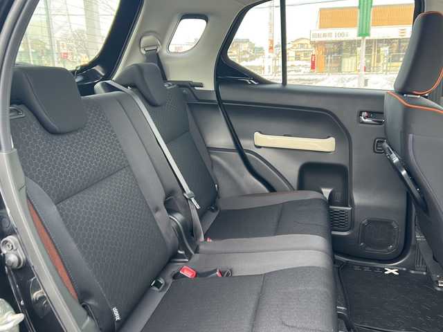 スズキ クロスビー HYBRID MZ 秋田県 2018(平30)年 8万km スーパーブラックパール 3トーンコーディネート 社外SDナビ/社外CD、DVD、BT、TV/バックカメラ、全方位カメラ/コーナーセンサー/純正16インチAW/社外AWスタッドレス積込み/スペアキー/４WD