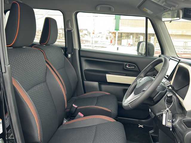 スズキ クロスビー HYBRID MZ 秋田県 2018(平30)年 8万km スーパーブラックパール 3トーンコーディネート 社外SDナビ/社外CD、DVD、BT、TV/バックカメラ、全方位カメラ/コーナーセンサー/純正16インチAW/社外AWスタッドレス積込み/スペアキー/４WD