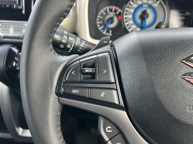 スズキ クロスビー HYBRID MZ 秋田県 2018(平30)年 8万km スーパーブラックパール 3トーンコーディネート 社外SDナビ/社外CD、DVD、BT、TV/バックカメラ、全方位カメラ/コーナーセンサー/純正16インチAW/社外AWスタッドレス積込み/スペアキー/４WD