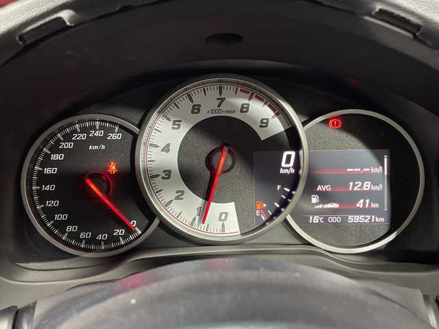 トヨタ ８６ GT 神奈川県 2017(平29)年 6万km クリスタルブラックシリカ ６速ＭＴ/社外７型ナビ(CN-RE05D)/(CD/DVD/SD/BT/フルセグTV)/Ｂカメラ/ＥＴＣ/ＬＥＤヘッドライト/フォグランプ/純正１７インチアルミホイール/プッシュスタート/スマートキー/新車時保証書/取扱説明書/スペアキー