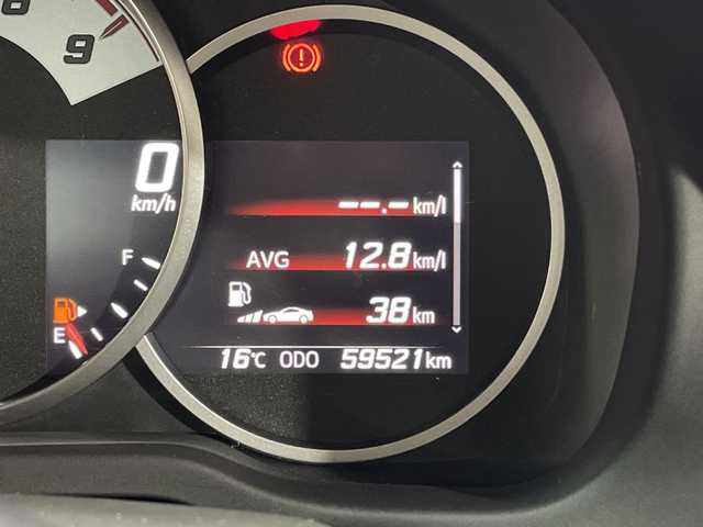 トヨタ ８６ GT 神奈川県 2017(平29)年 6万km クリスタルブラックシリカ ６速ＭＴ/社外７型ナビ(CN-RE05D)/(CD/DVD/SD/BT/フルセグTV)/Ｂカメラ/ＥＴＣ/ＬＥＤヘッドライト/フォグランプ/純正１７インチアルミホイール/プッシュスタート/スマートキー/新車時保証書/取扱説明書/スペアキー