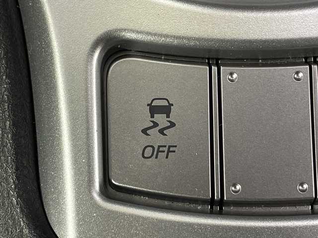 トヨタ ８６ GT 神奈川県 2017(平29)年 6万km クリスタルブラックシリカ ６速ＭＴ/社外７型ナビ(CN-RE05D)/(CD/DVD/SD/BT/フルセグTV)/Ｂカメラ/ＥＴＣ/ＬＥＤヘッドライト/フォグランプ/純正１７インチアルミホイール/プッシュスタート/スマートキー/新車時保証書/取扱説明書/スペアキー