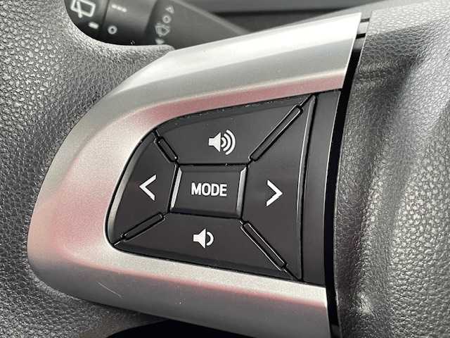 ダイハツ タント カスタム X SAⅡ 富山県 2015(平27)年 9.5万km パールホワイトⅢ (株)IDOMが運営する【じしゃロン富山店】の自社ローン対象車両になります。こちらは現金ご利用時の価格です。自社ローンご希望の方は別途その旨お申付け下さい。/ローダウン/ナビ/フルセグ/DVD/SD/Bluetooth/バックカメラ/ETC/スマートアシスト（衝突軽減）/横滑り防止/片側パワースライドドア/ハーフレザーシート/社外16インチアルミホイール/社外車高調/LEDライト/オートライト/プッシュスタート/スマートキー