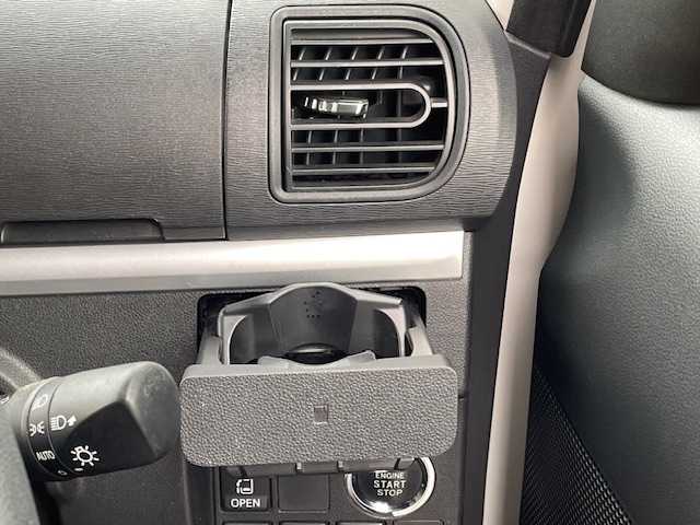 ダイハツ タント カスタム X SAⅡ 富山県 2015(平27)年 9.5万km パールホワイトⅢ (株)IDOMが運営する【じしゃロン富山店】の自社ローン対象車両になります。こちらは現金ご利用時の価格です。自社ローンご希望の方は別途その旨お申付け下さい。/ローダウン/ナビ/フルセグ/DVD/SD/Bluetooth/バックカメラ/ETC/スマートアシスト（衝突軽減）/横滑り防止/片側パワースライドドア/ハーフレザーシート/社外16インチアルミホイール/社外車高調/LEDライト/オートライト/プッシュスタート/スマートキー